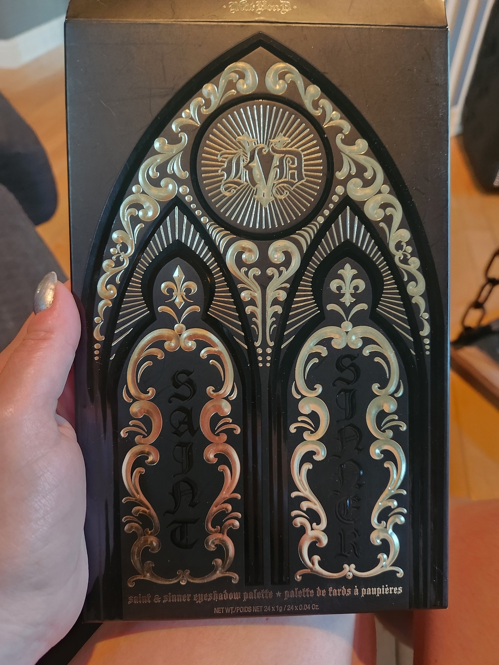 Kat Von D Saint & Sinner Eyeshadow Palette
